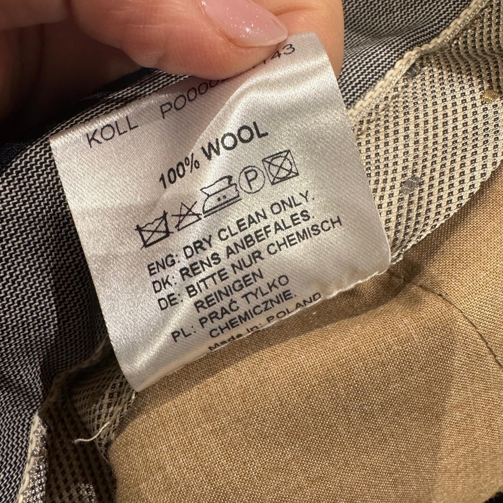 Bertoni Classic Gray Pinstripe Men’s 100% wool suit set Blazer and pants NWT - Picture 12 of 13